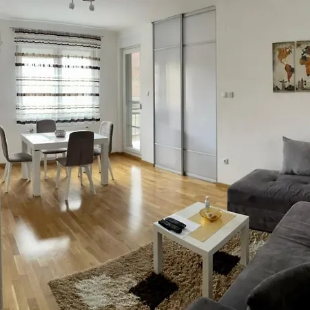 Paris -free Private Parking *