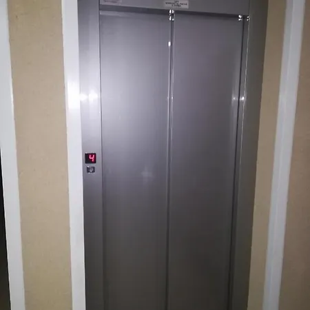 Paris -free Private Parking Novi Sad