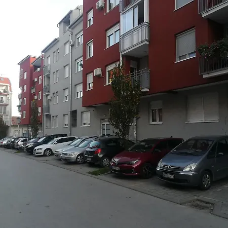 Paris -free Private Parking